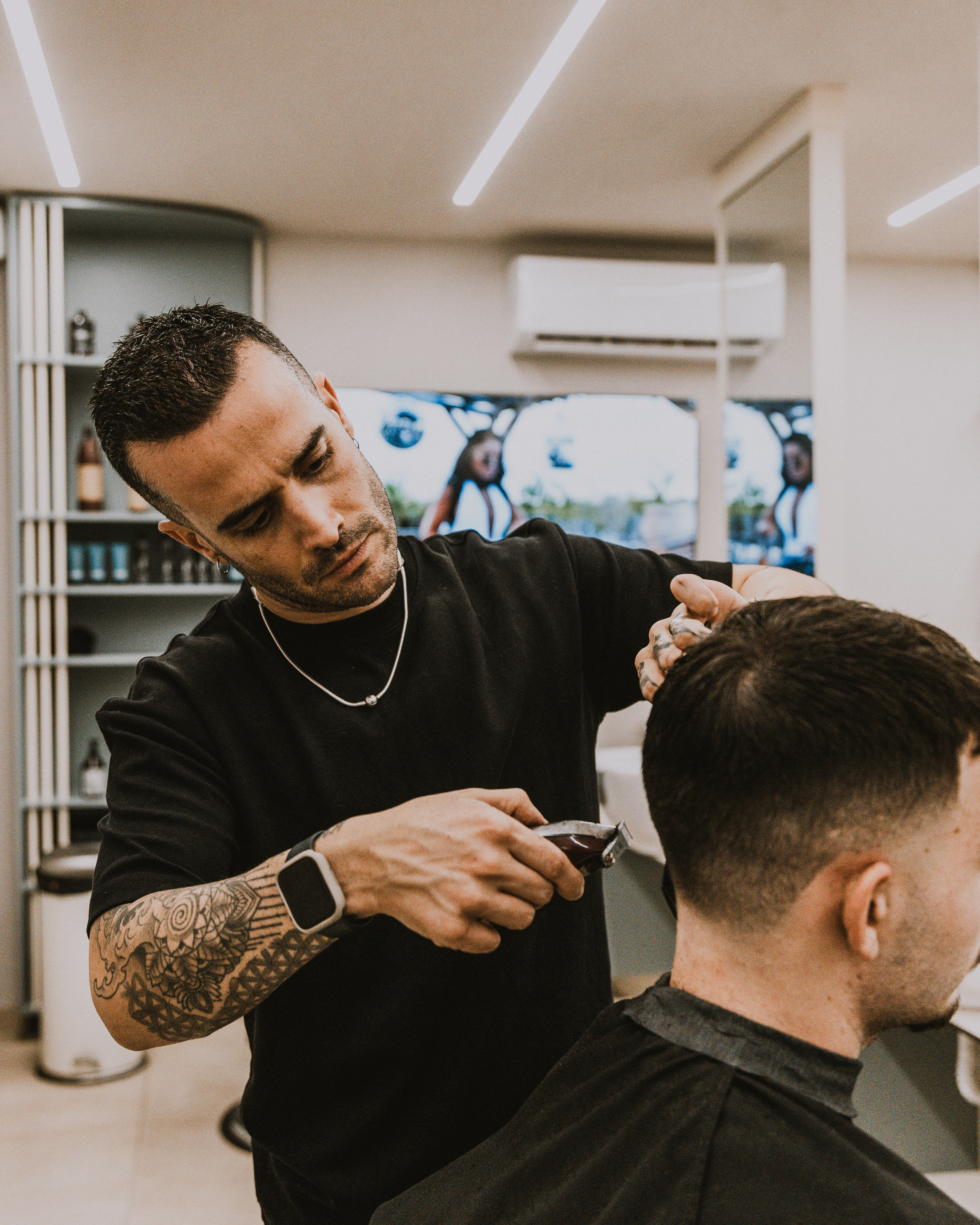 Wet Look Hair: Η Απόλυτη Τάση για Ανδρικά Μαλλιά το 2025